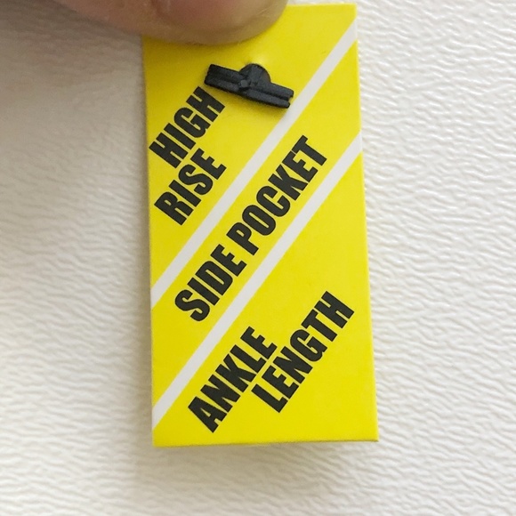 NWT Velocity Ankle Length Performance Leggings - Picture 13 of 14